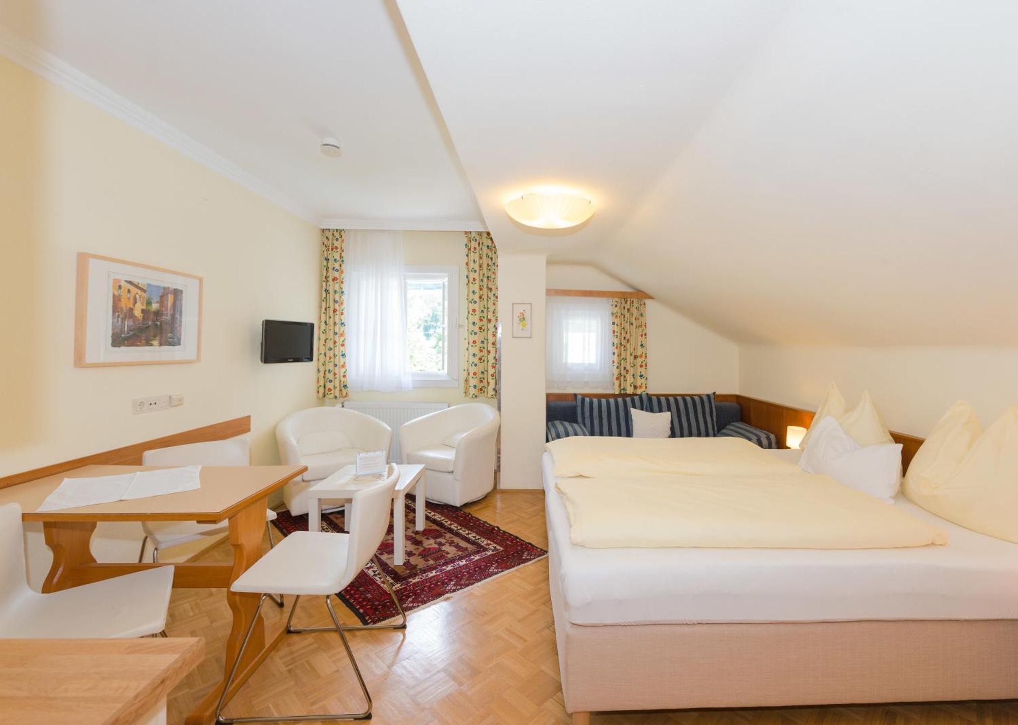 City Life 3 By Alpenidyll Apartments Schladming Ngoại thất bức ảnh